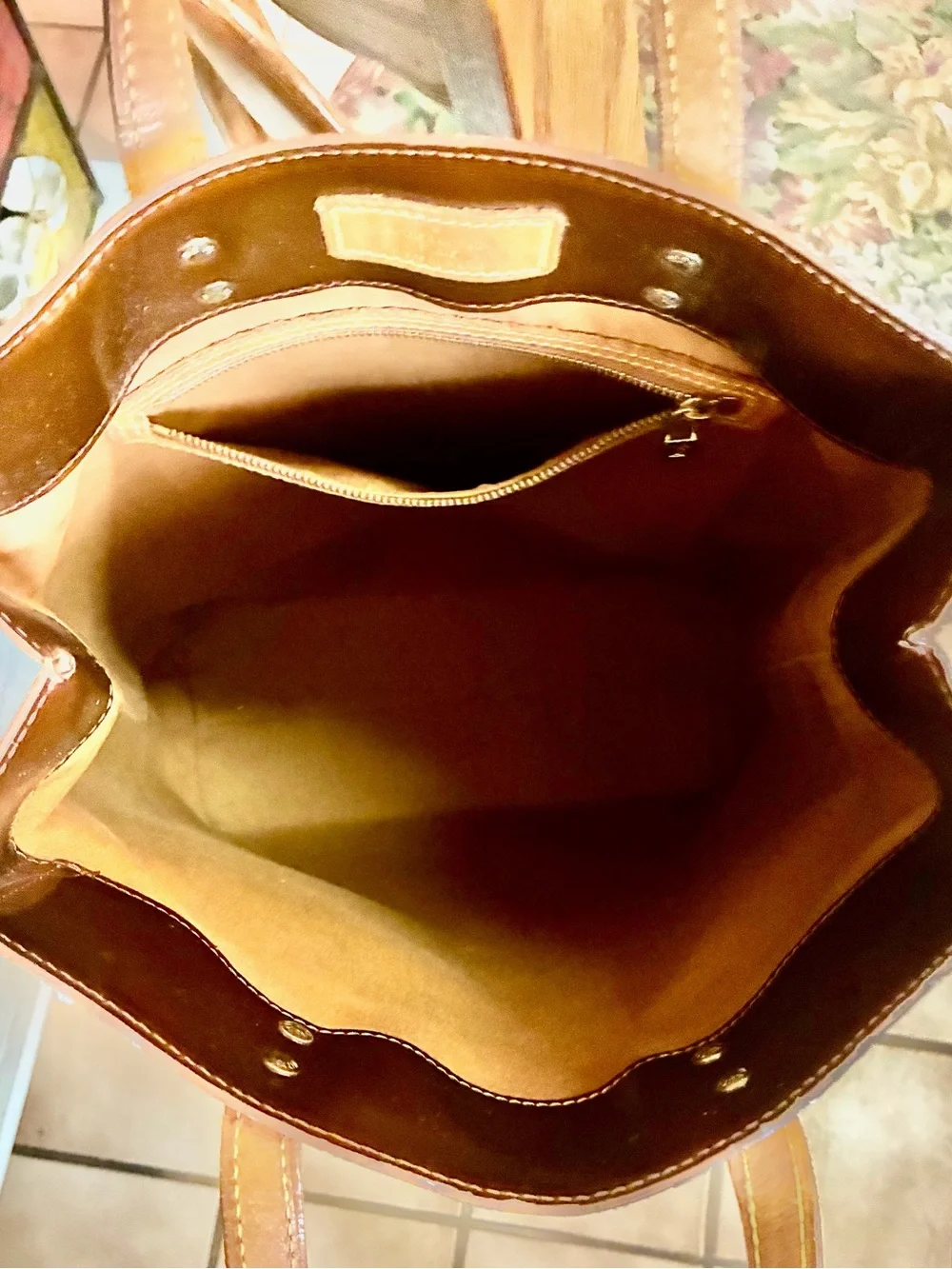 Louis Vuitton bronze Patent Vernis Monogram Tote Authentic LV